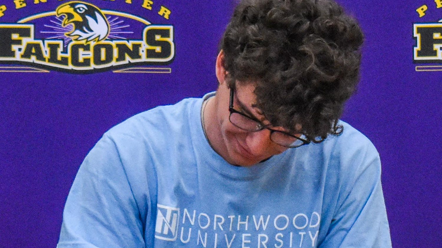 Mikey Carlson Signs with Northwood University