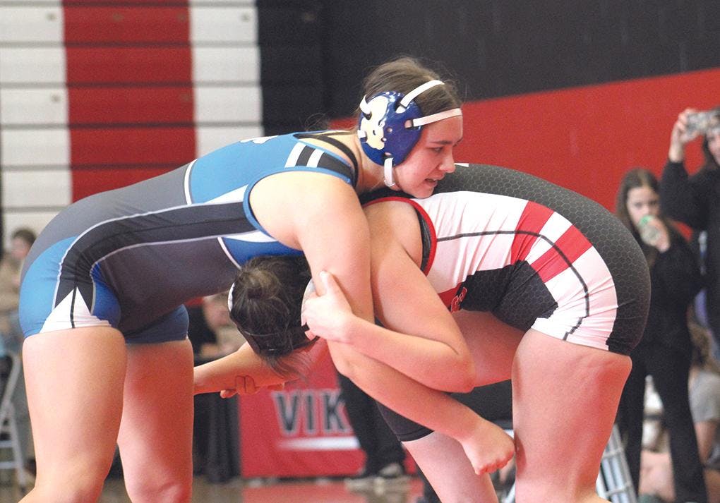 Gallery - Whitehall, Montague, R-P girls wrestling at individual districts in Whitehall