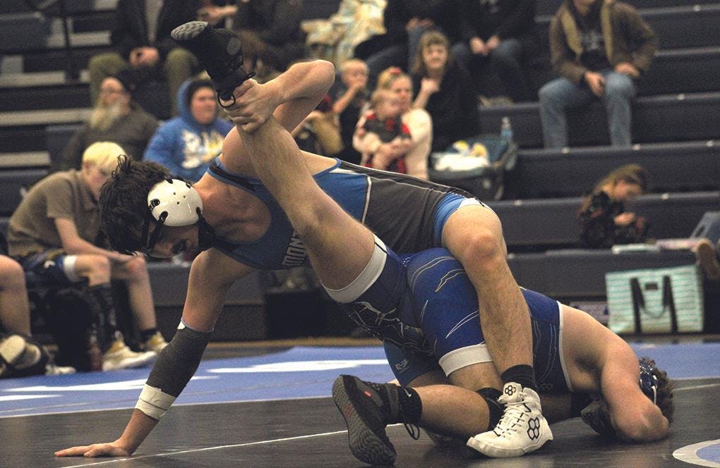 mont wrestling 3 kaiden jeffery vs william wright.jpg