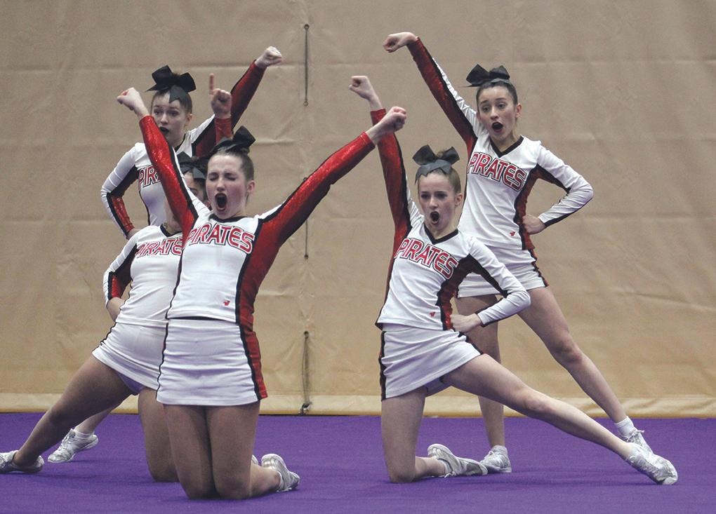 Gallery - Hart, Shelby cheer at Shelby jamboree