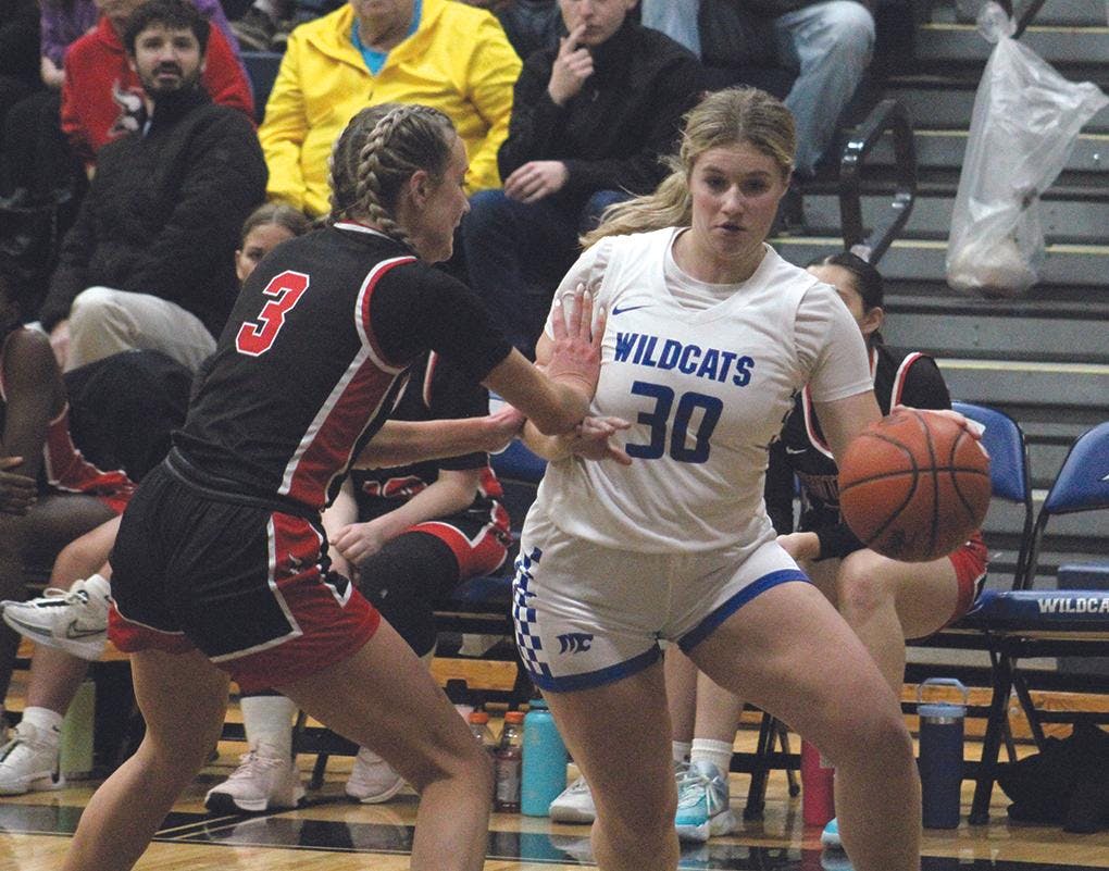 Gallery - Whitehall vs. Montague district semifinal girls basketball