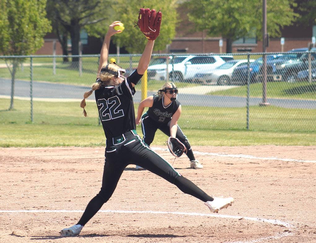 Gallery - Reeths-Puffer vs. East Kentwood softball