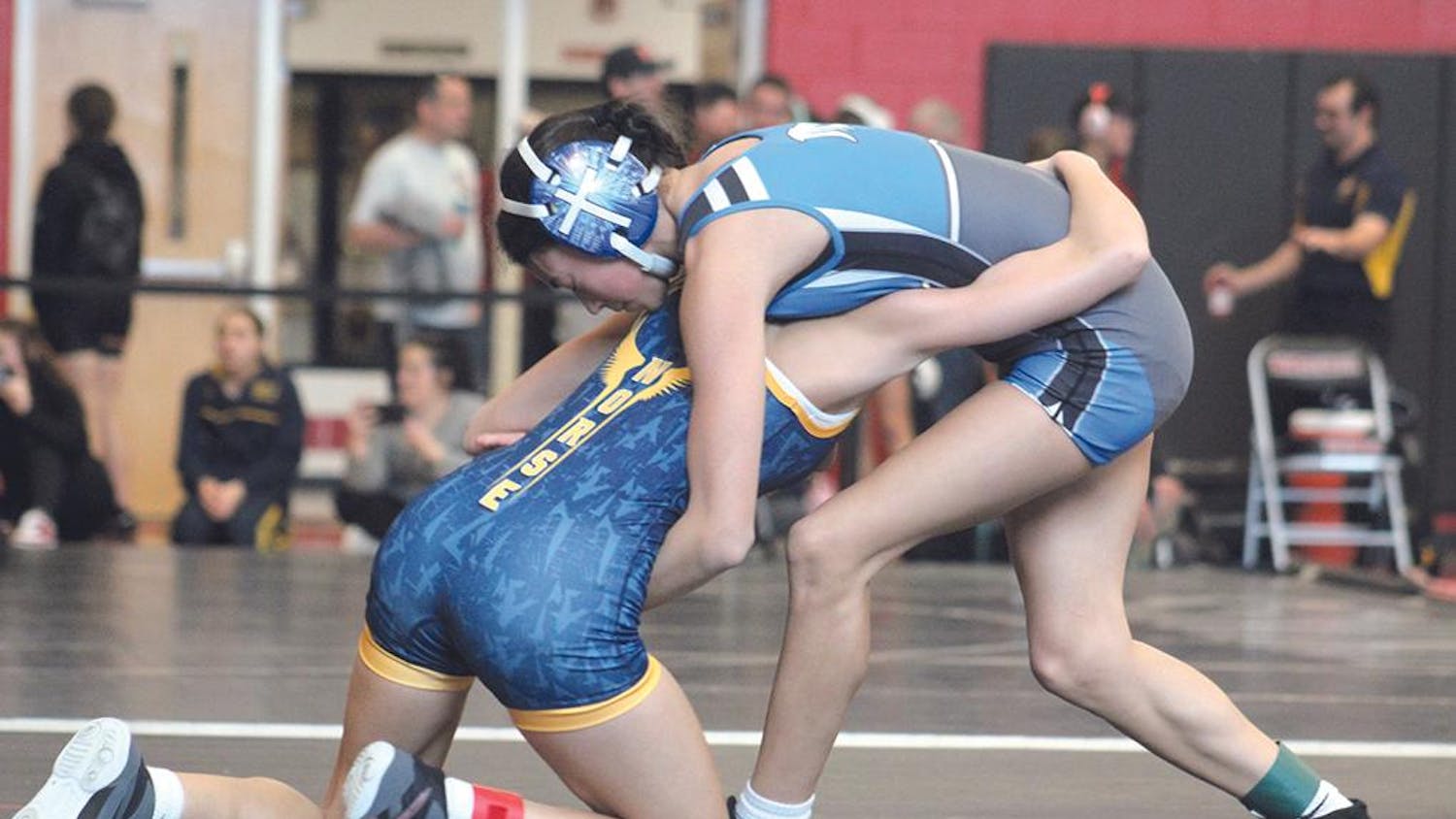 mirror girls wrestling 5 zaniya meza vs jayde vellenga nm.jpg