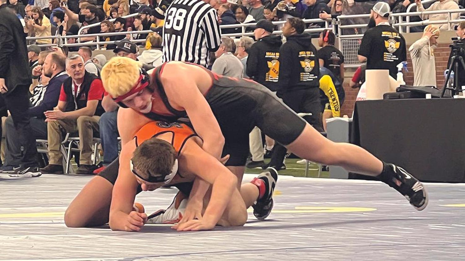 oceana state wrestling 3 alex hicks vs linkin glavan belding from star.jpg