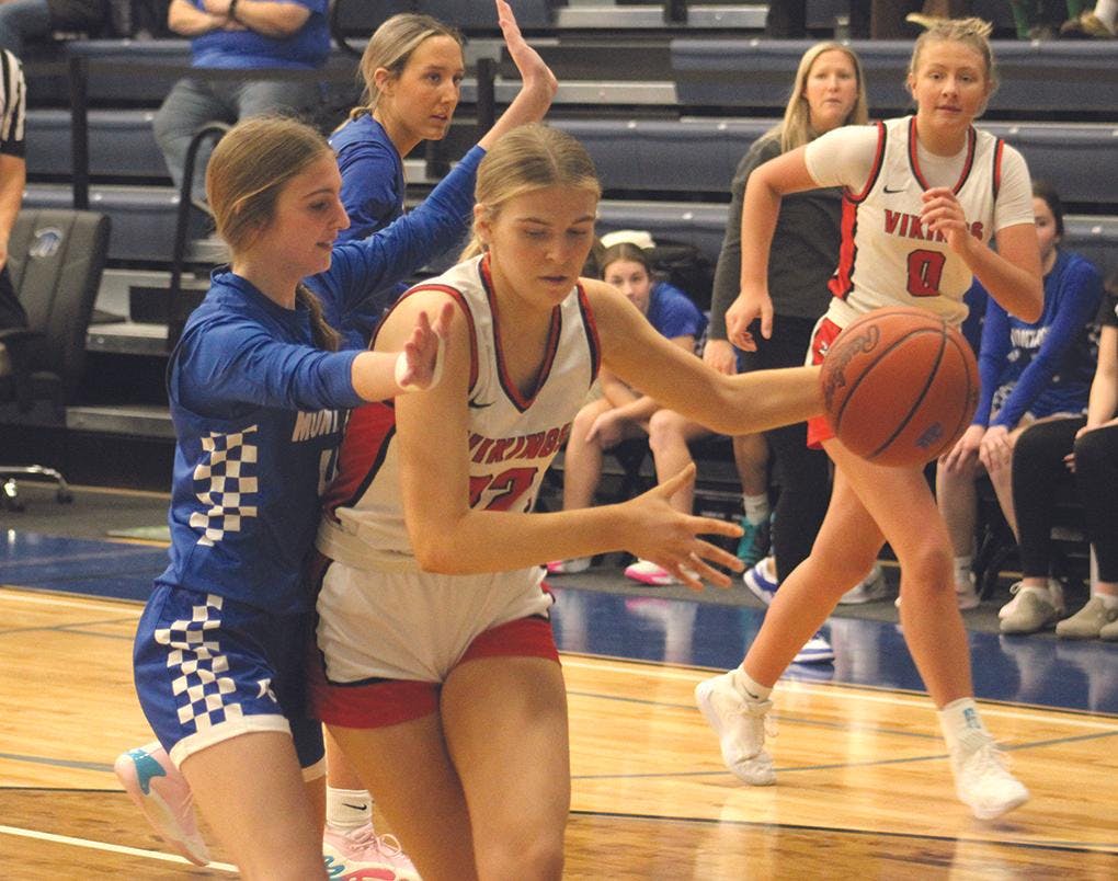 Gallery - Whitehall vs. Montague girls basketball
