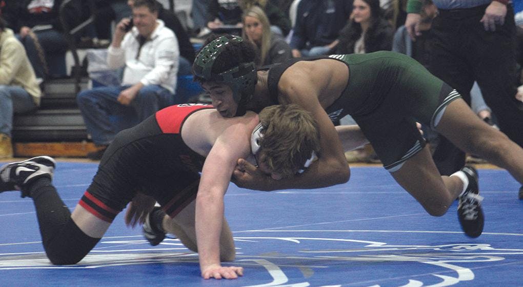 gmaa wrestling 2 travis henderson vs dom zygmuntowski.jpg