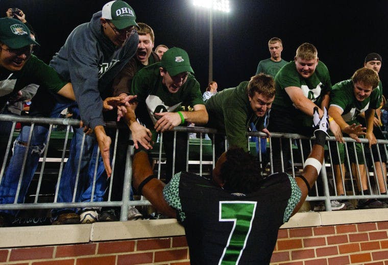 Thunderstruck: Ohio lights up field to win Battle of the Bell  