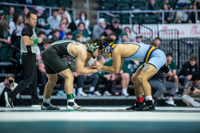 Wrestling: Ohio falls 23-10 to Central Michigan