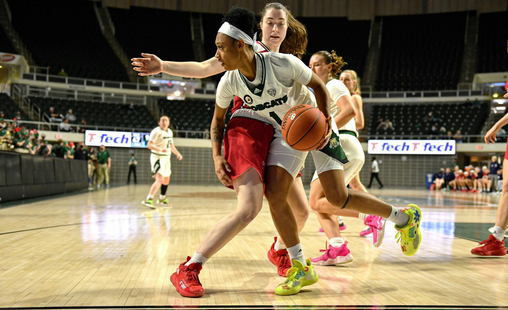 Womens BBall Vs Richmond_ Alaina Dackerman-001-3.jpg