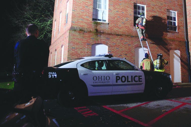 Police departments re-sign mutual-aid agreement  