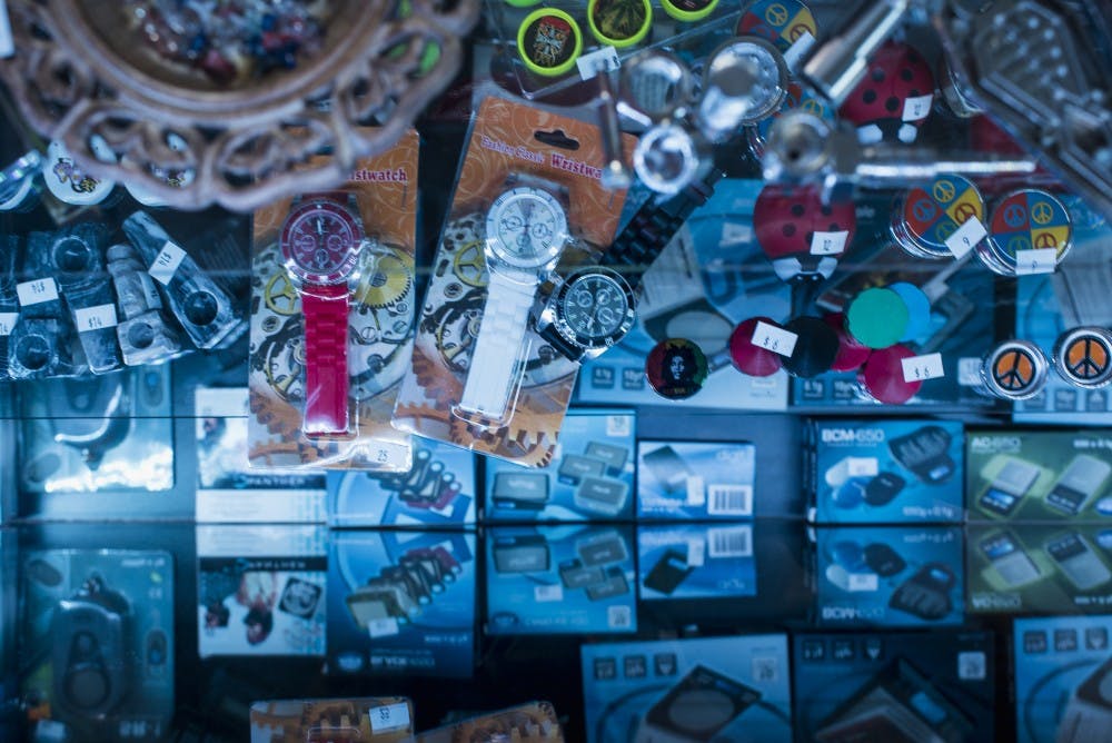 Silver Serpent Exotic Gifts