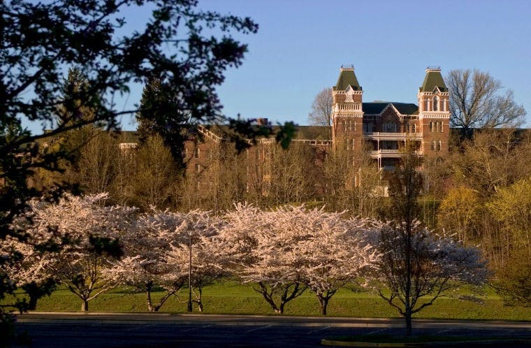 Museum to sell Native American jewelry  