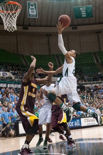 Men's Basketball: 'Cats tied for 3rd in MAC East after loss to Rockets  