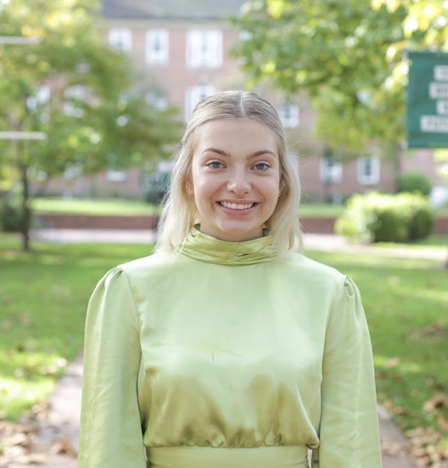 Hannah Campbell headshot