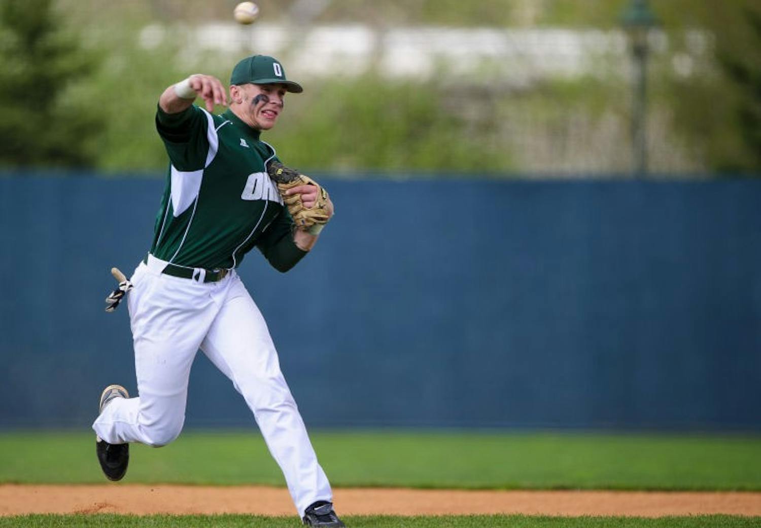 Baseball: 'Cats continue offensive bounceback with victory against Vikings  