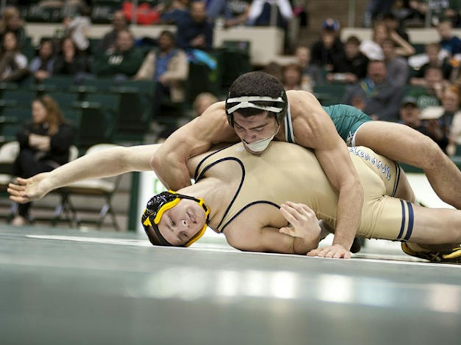 Wrestling: Ohio looks to stay aggressive