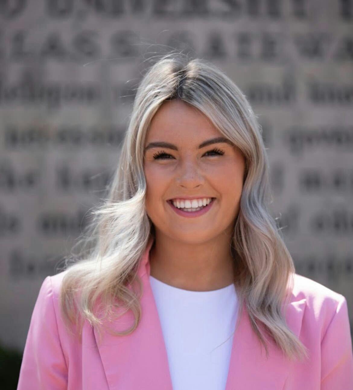 Emma Dollenmayer headshot.jpeg