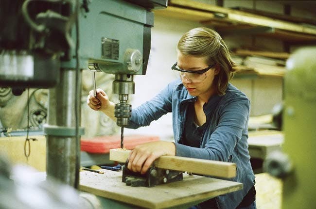 Practicum helps acting students, 'techies' expand knowledge of all aspects of theater  