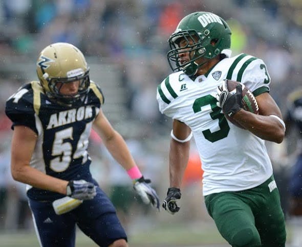 Football: Redshirt quarterback breaks his own record  