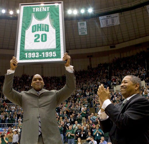 Former "Shaq of the MAC" inducted into MAC Hall  