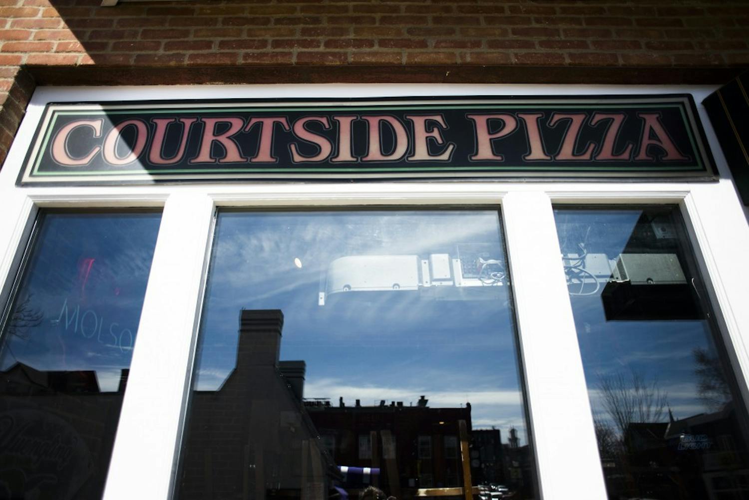 The exterior of Courtside Pizza, 85 N. Court St., in 2015. (KATIE KLANN |&nbsp;FILE)