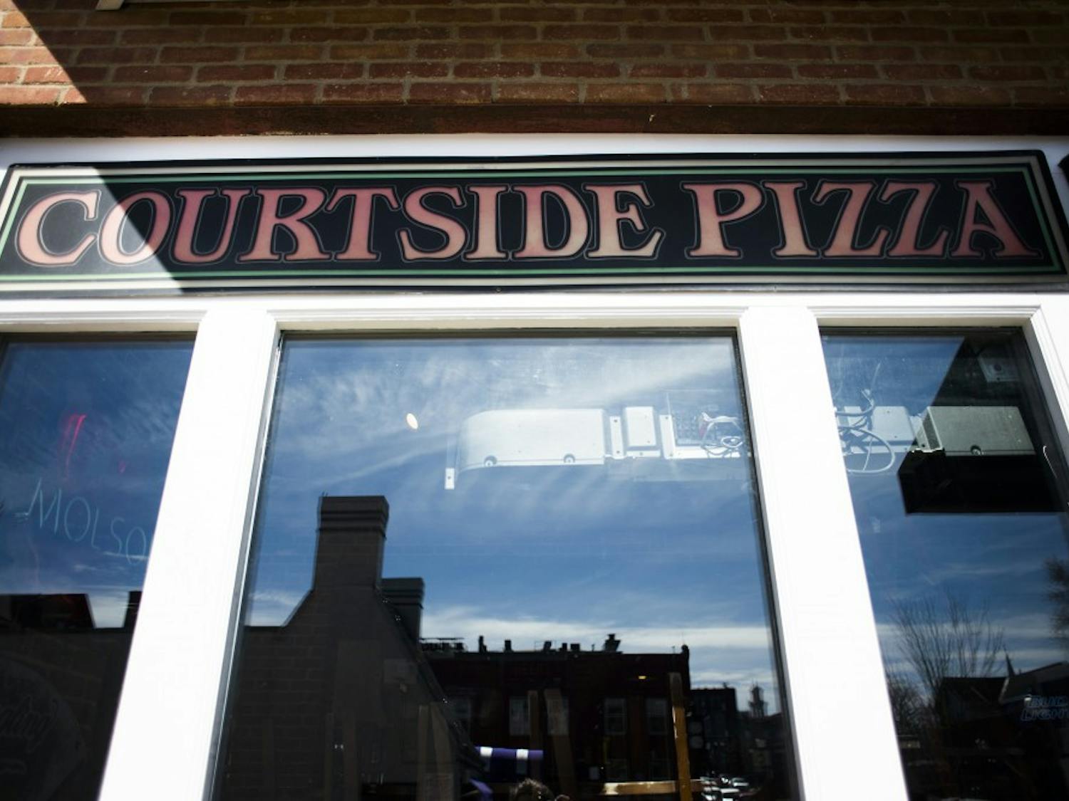 The exterior of Courtside Pizza, 85 N. Court St., in 2015. (KATIE KLANN |&nbsp;FILE)