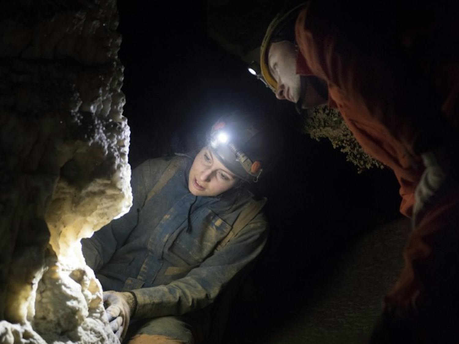 OU Geology students study in caves