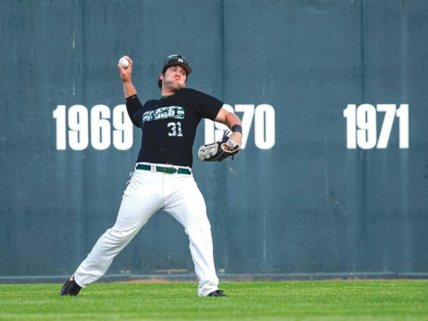 Baseball: Streaky Ohio slugger slogs through slump