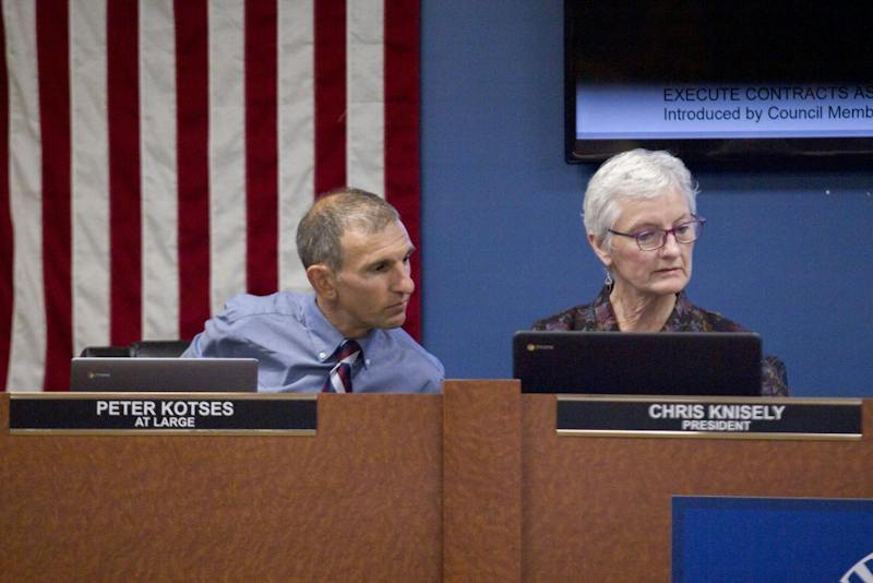 City Council: Members amend fringe benefits package, suspend and adopt ordinance to rid of city vehicles no longer needed