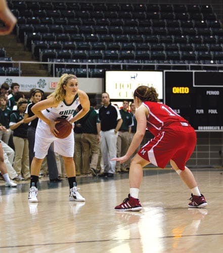 Women's Basketball: Freshman steps up for injured team  