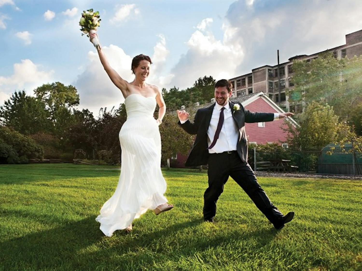 Photo students hitch wedding gigs for cash