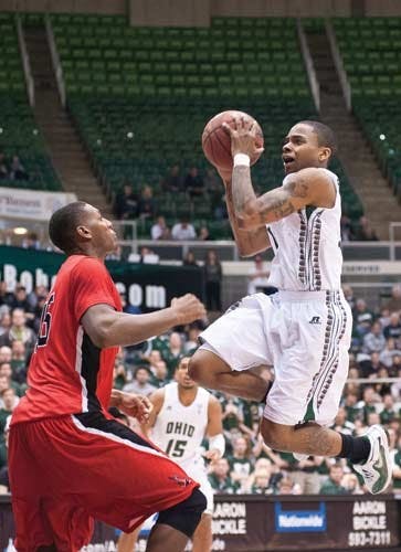 Men's Basketball: Ohio defeats last-place Northern Illinois  