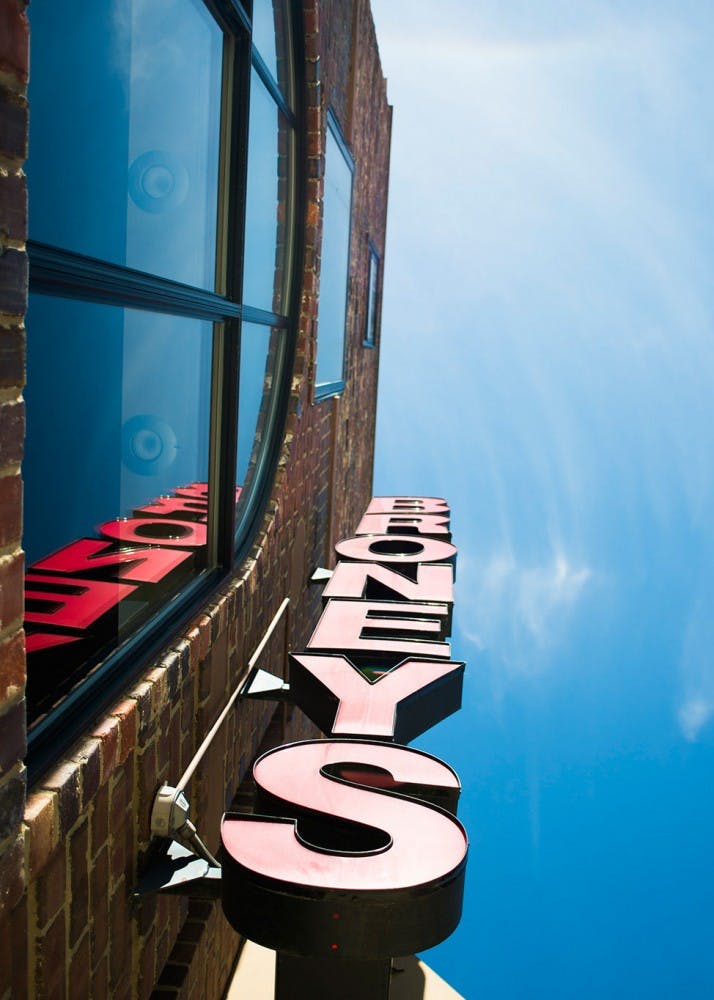 Broney’s Alumni Grill  