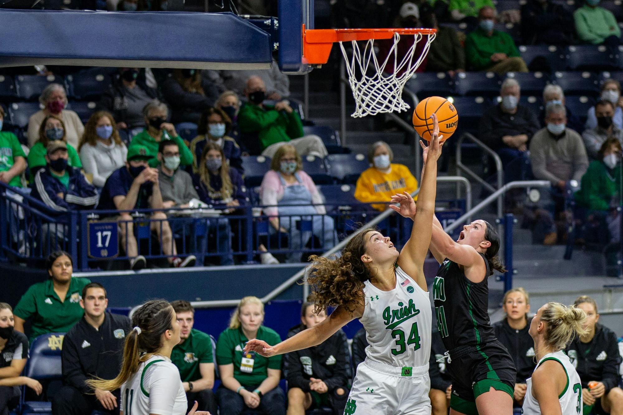 Jarrold-Grapes_WomenBasketball4