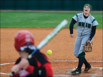 Softball: 'Cats hold 1-3 weekend record after conference openers  