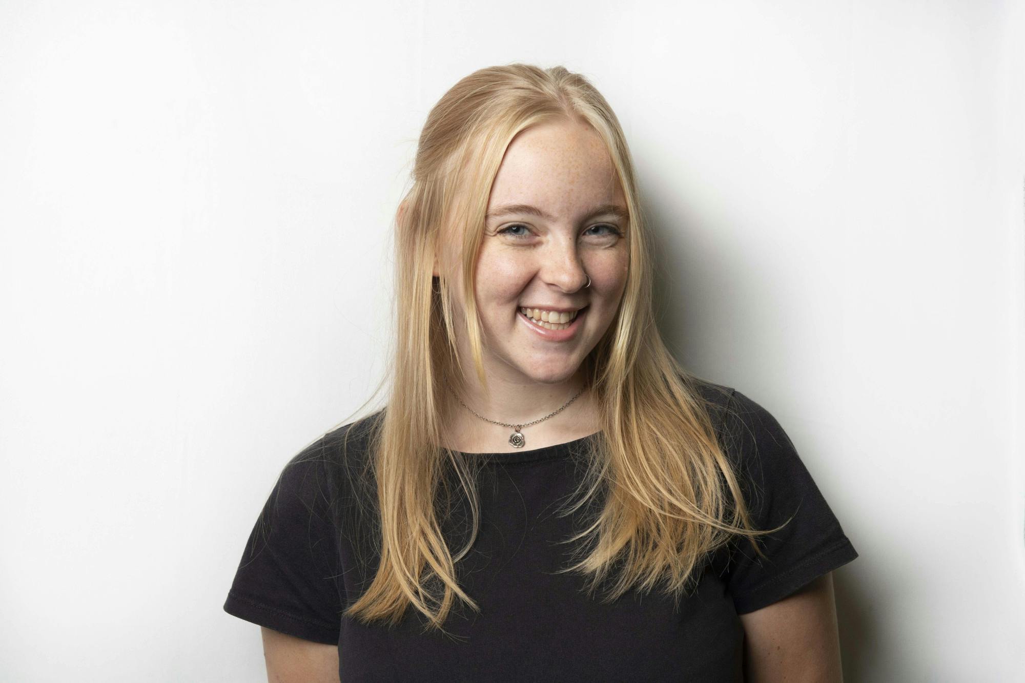 Roosberry Sophia Headshot 2024.JPG