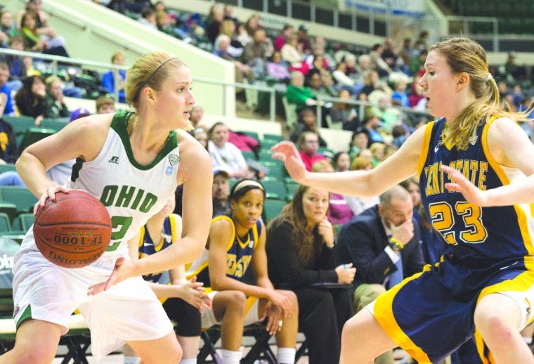 Women's Basketball: 'Cats fall to Golden Flashes in final seconds  