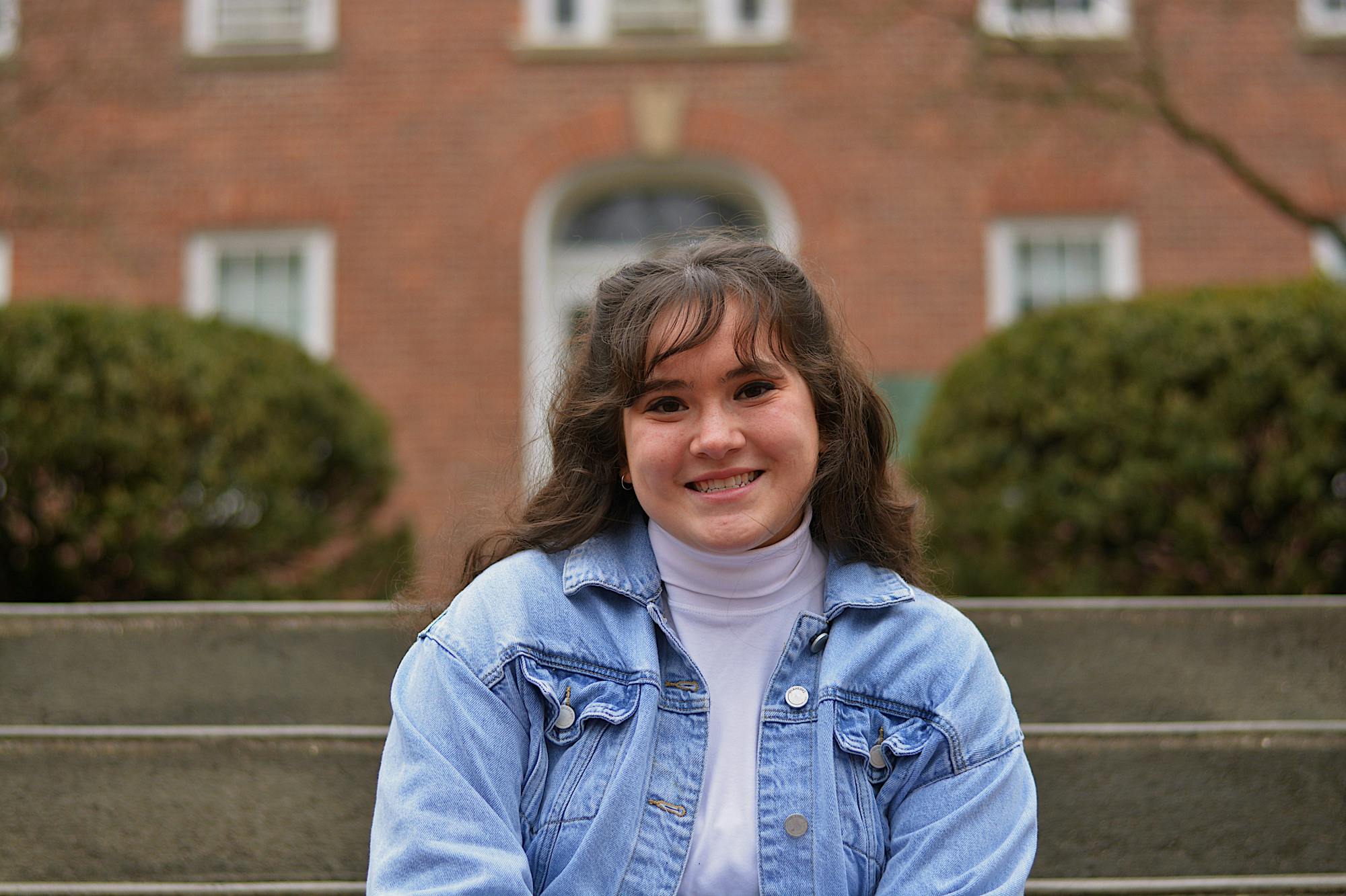 DON'T USE Alyssa Cruz Headshot