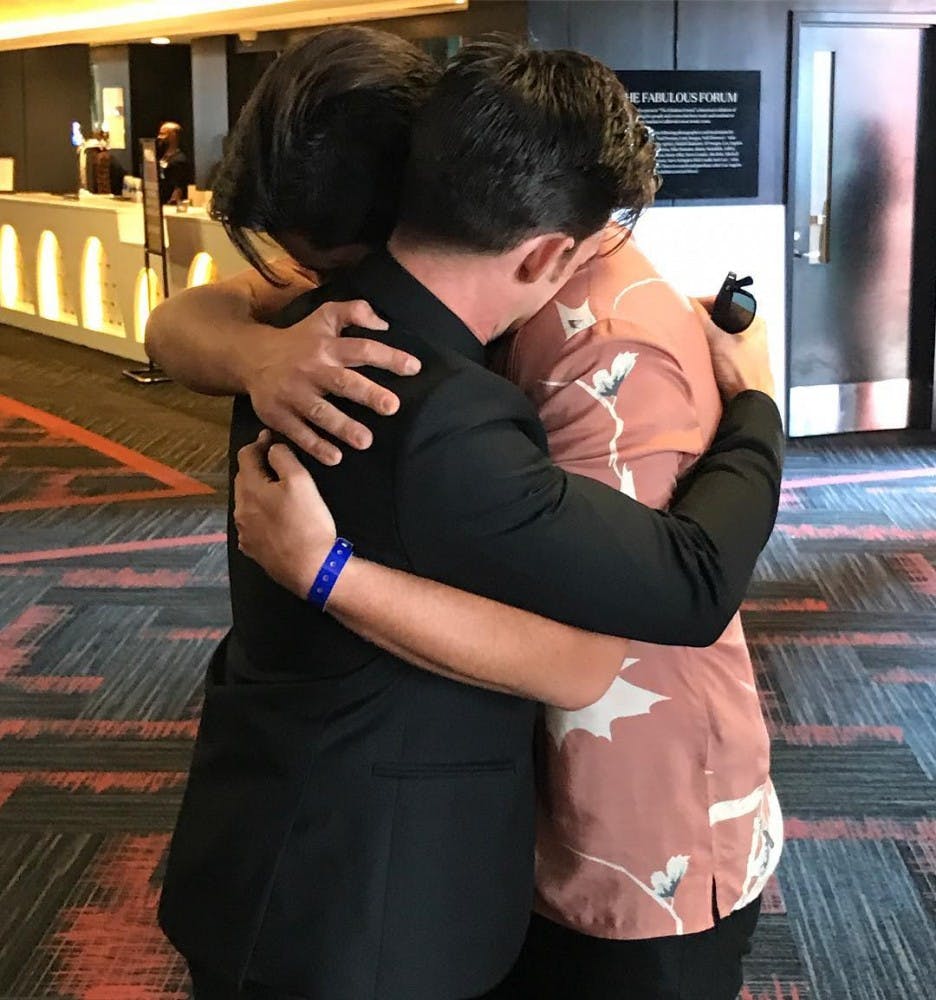 Drake Bell and Josh Peck reunited at the MTV VMAs. (photo via @shuapeck Instagram)