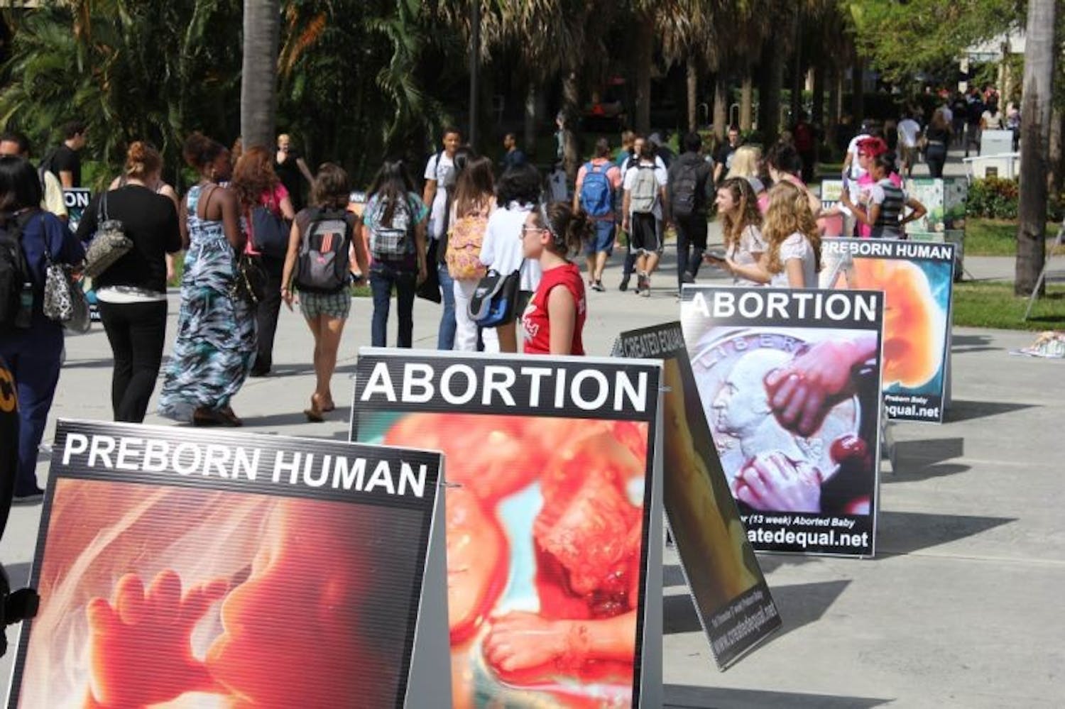 Anti-abortion demonstrators to display graphic photos  