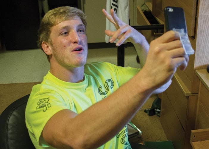Freshman climbs Vine to Internet popularity  