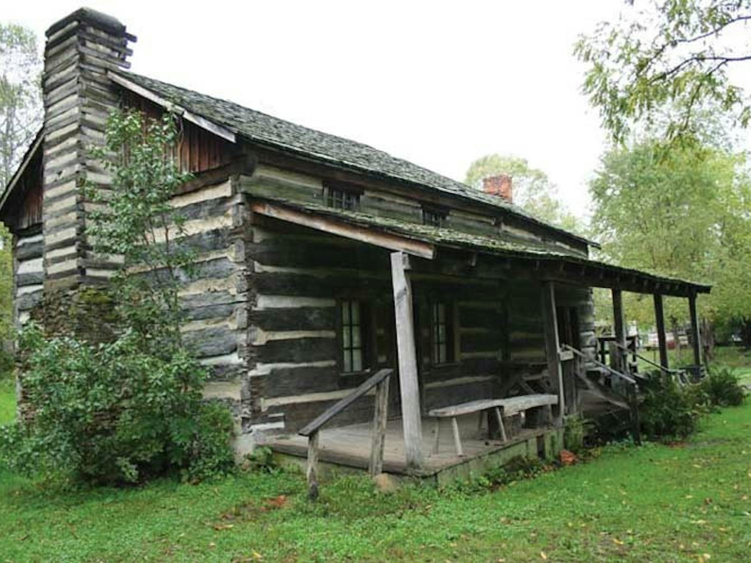 Husband-and-wife duo hold historical paranormal bike ride for Athens and Nelsonville