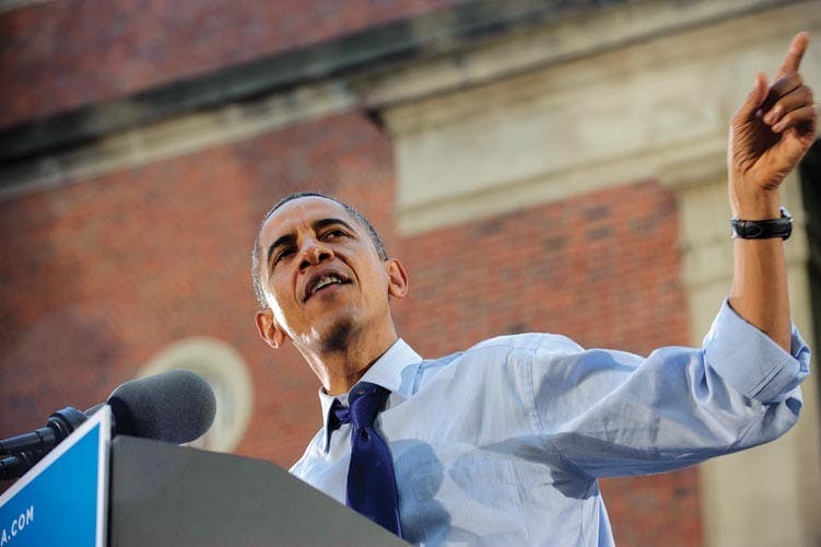 Animated residents, students welcome president to Athens  