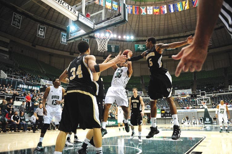 Men's Basketball: Bobcats sweep weekend games  