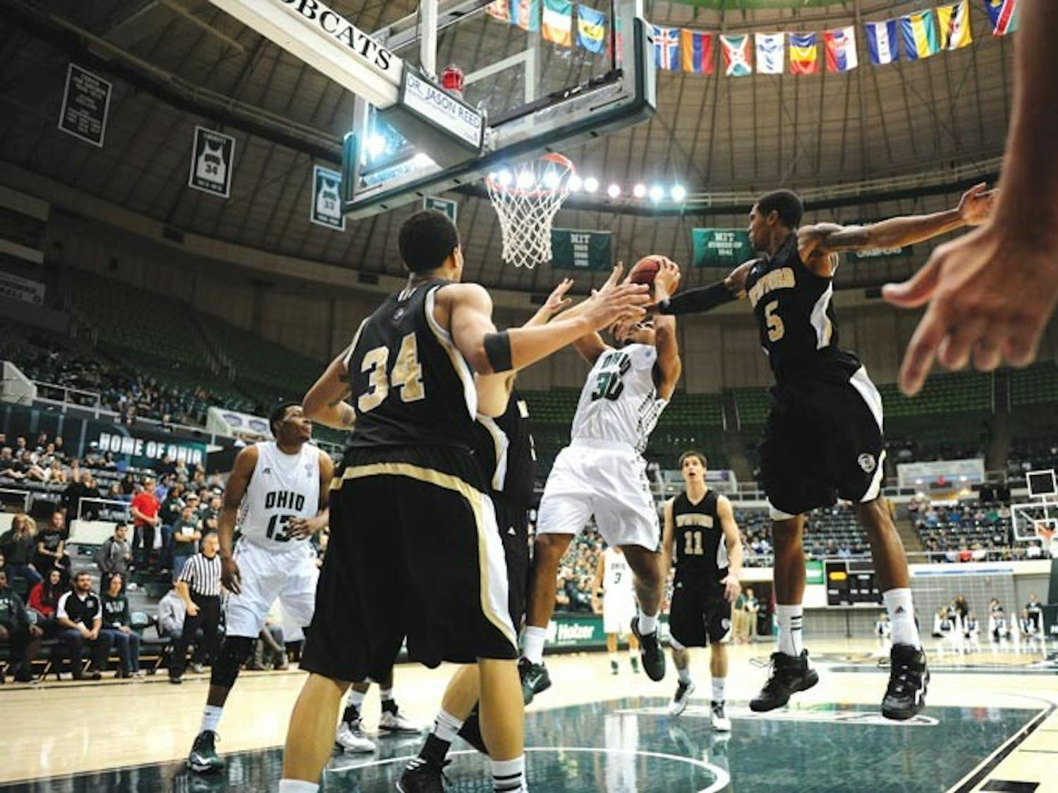 Men's Basketball: Bobcats sweep weekend games