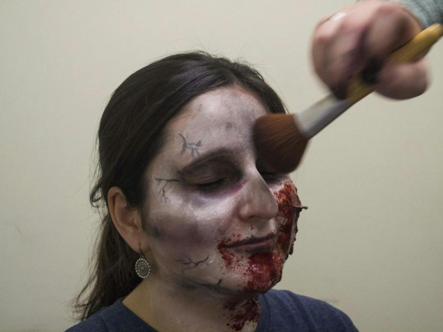 Zombie Makeup Step 12  
