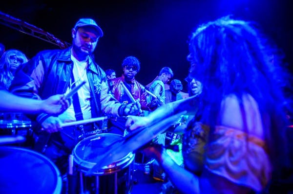 HALLOWEEN: Band performance updates  