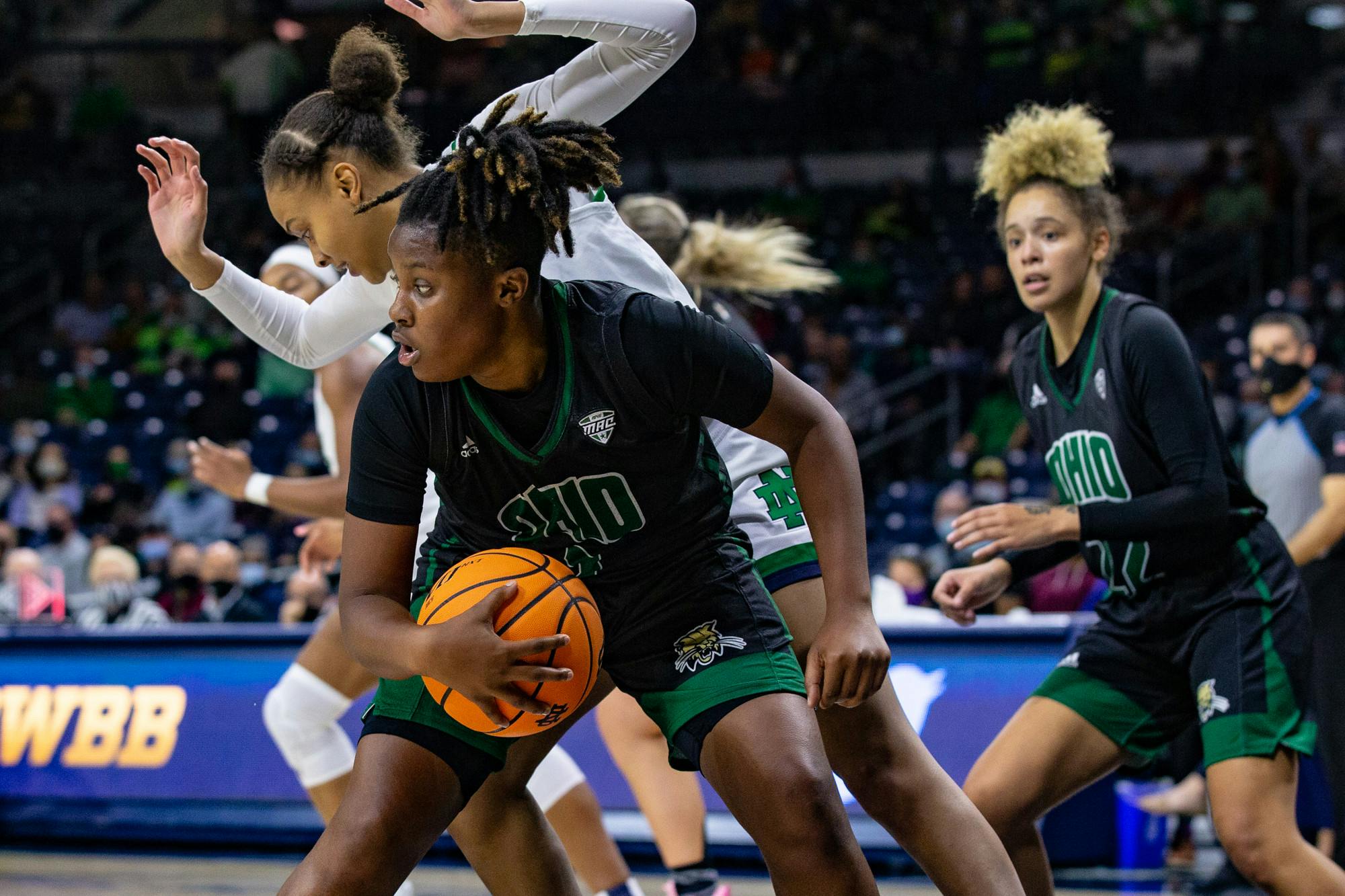 Jarrold-Grapes_WomensBasketBall2