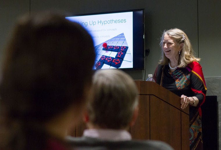 Expert alum wins award  