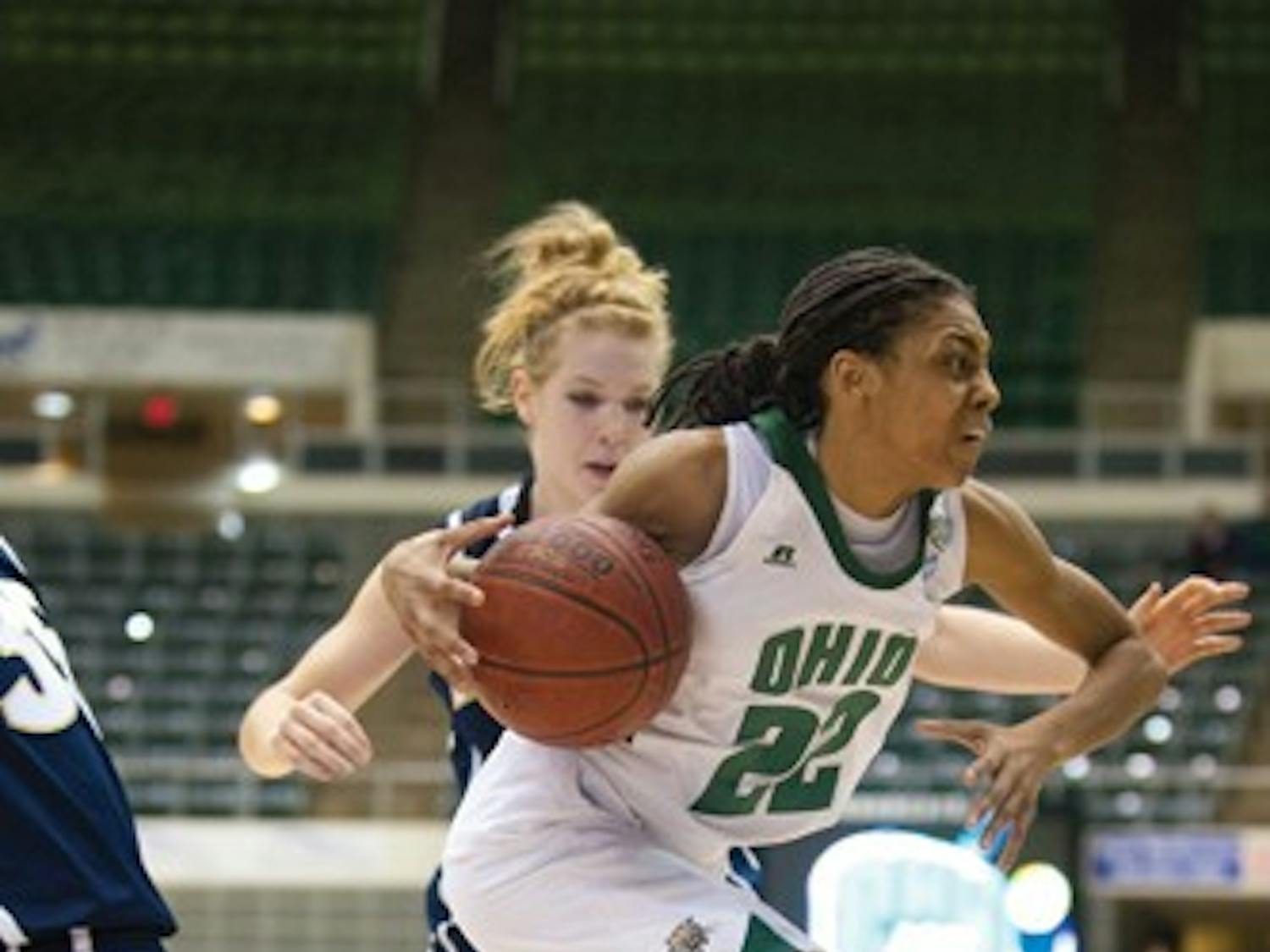 Women's Basketball: Height doesn't pose a problem as senior guard Benson hauls in boards  